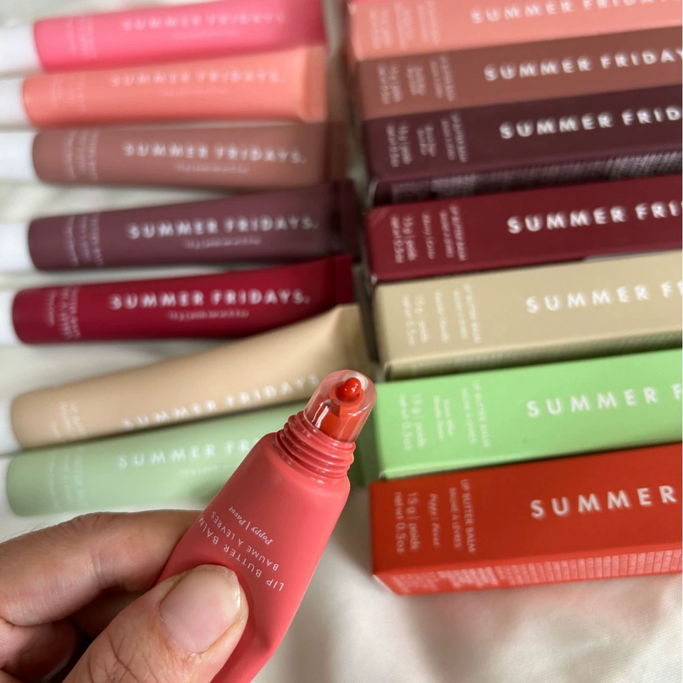 Custom Wholesale Women's Fashion Long Lasting Moisturizing Lipstick Lip Gloss Vegan Makeup Lip Care Nourishing Brightening Lips