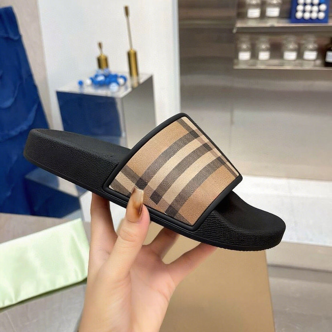 2025 Top Quality Designer Platform Sandals Fashion Trendy Genuine Leather Slide Slippers Fashionable Designer Custom Sandals