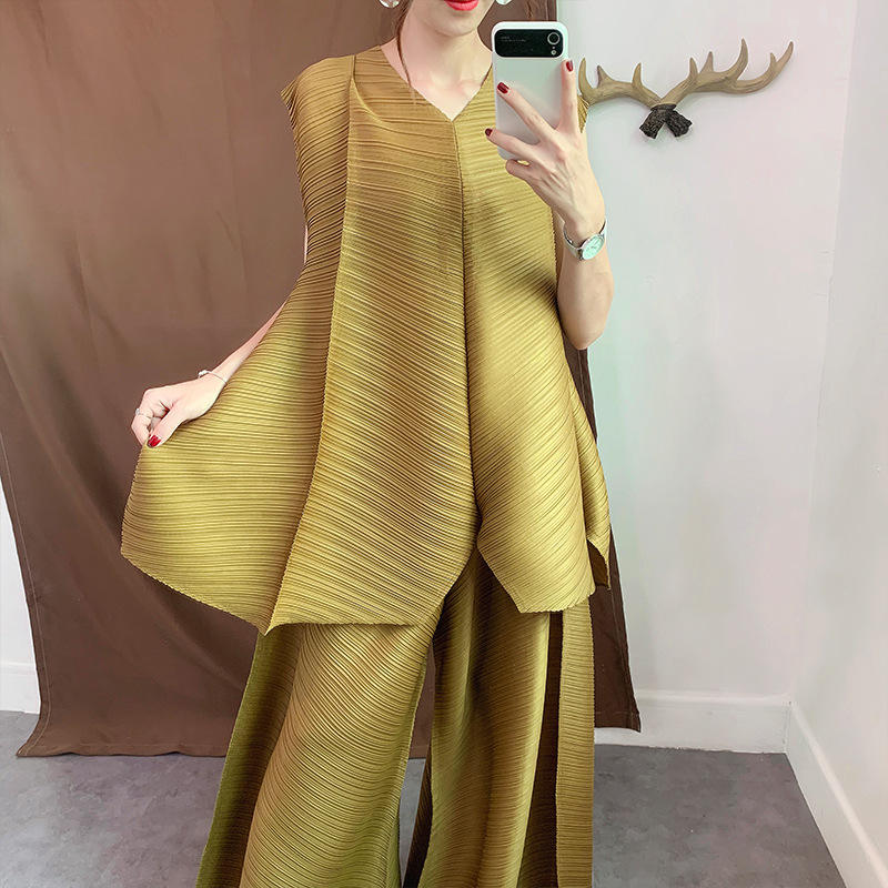 Miyake Pleated V-Neck Sleeveless Top Wide Leg Pants 2 Piece Set Women